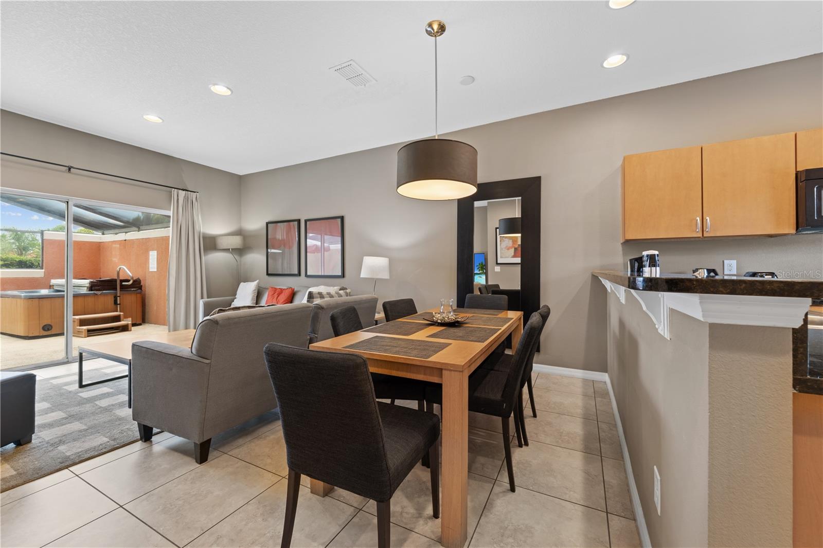 ENCANTADA PH 2 - Residential