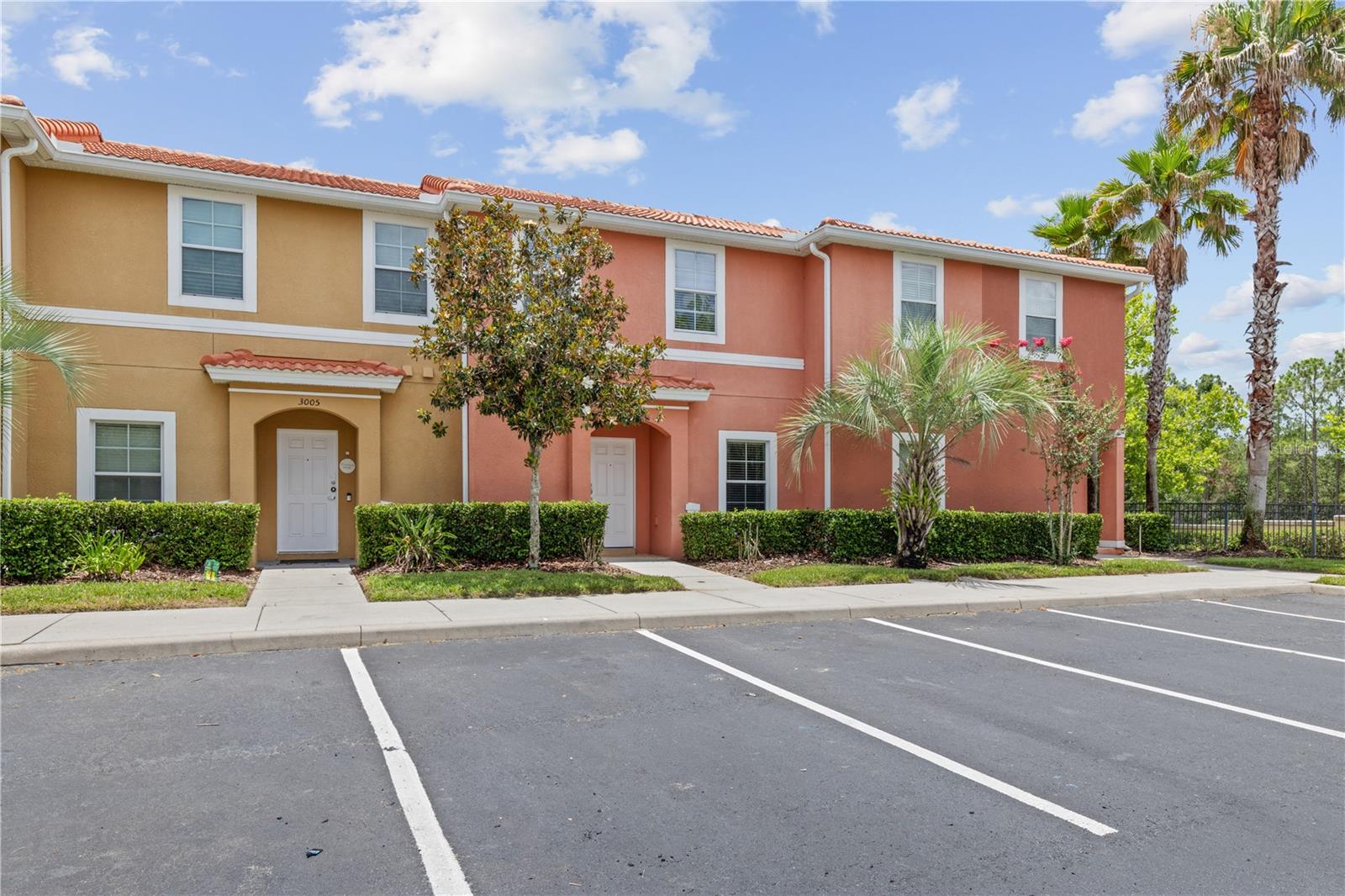 ENCANTADA PH 2 - Residential