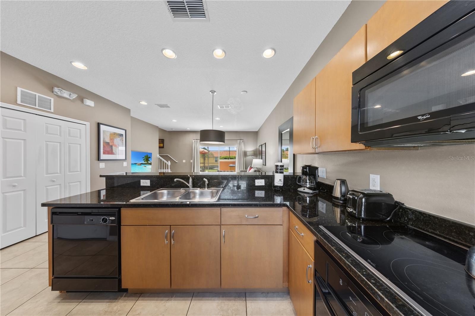 ENCANTADA PH 2 - Residential