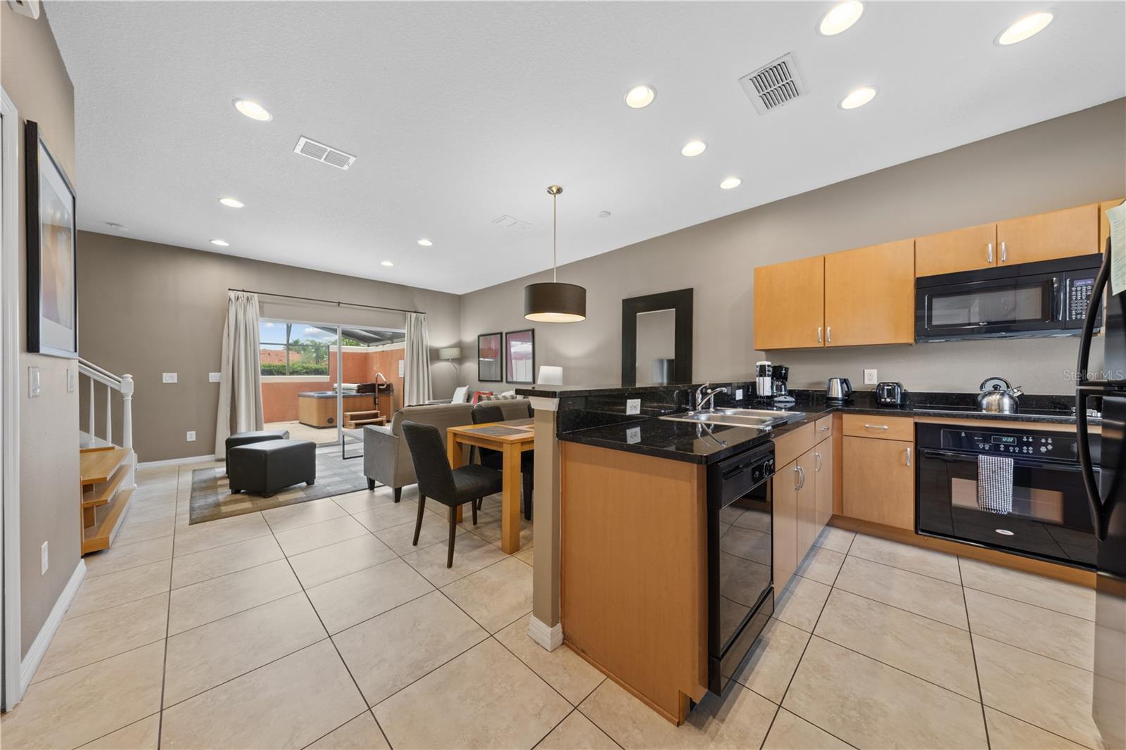 ENCANTADA PH 2 - Residential