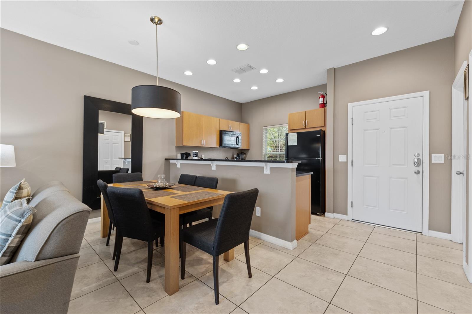 ENCANTADA PH 2 - Residential