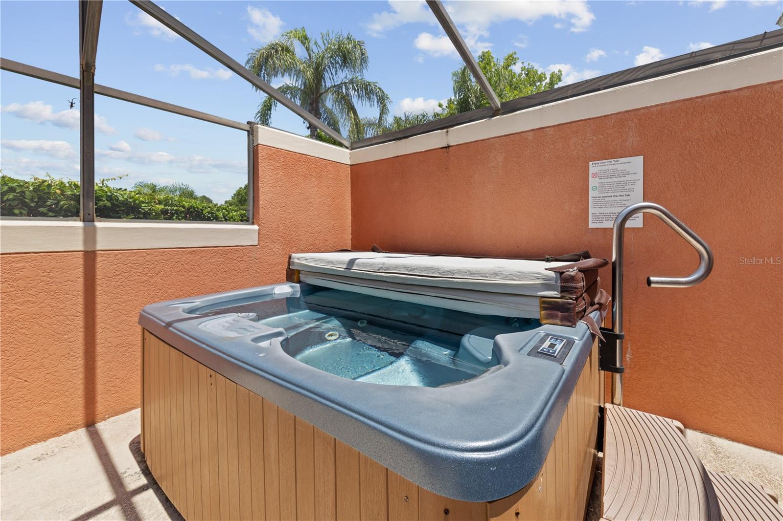 ENCANTADA PH 2 - Residential