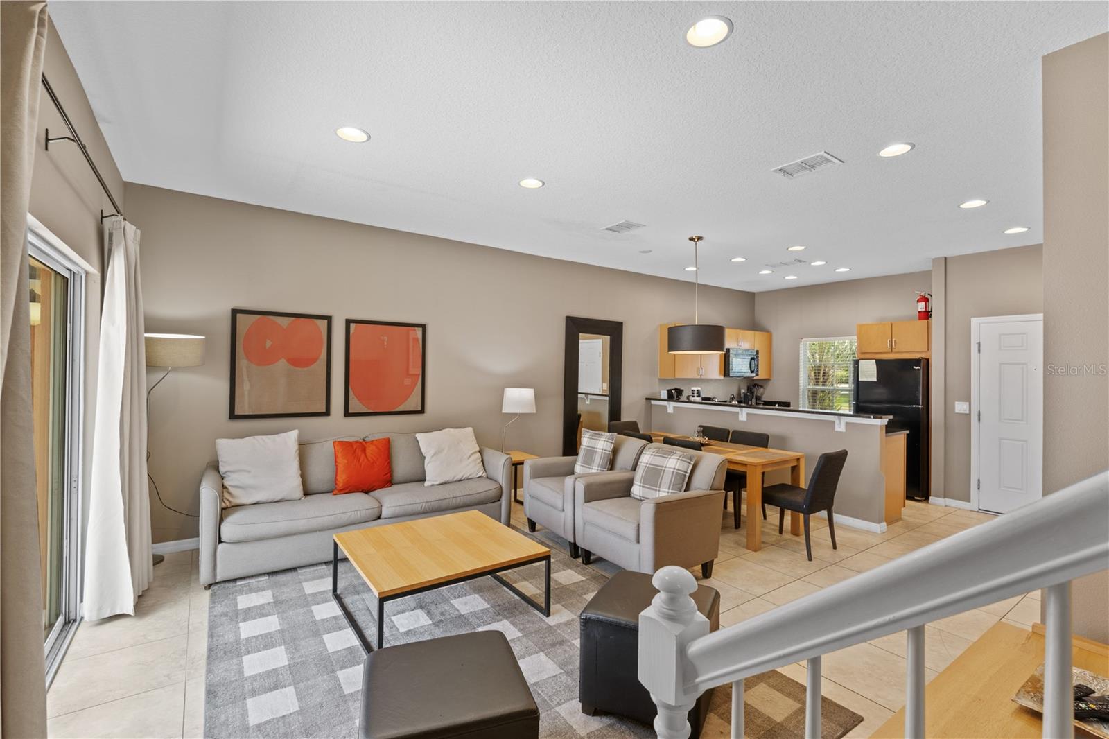 ENCANTADA PH 2 - Residential