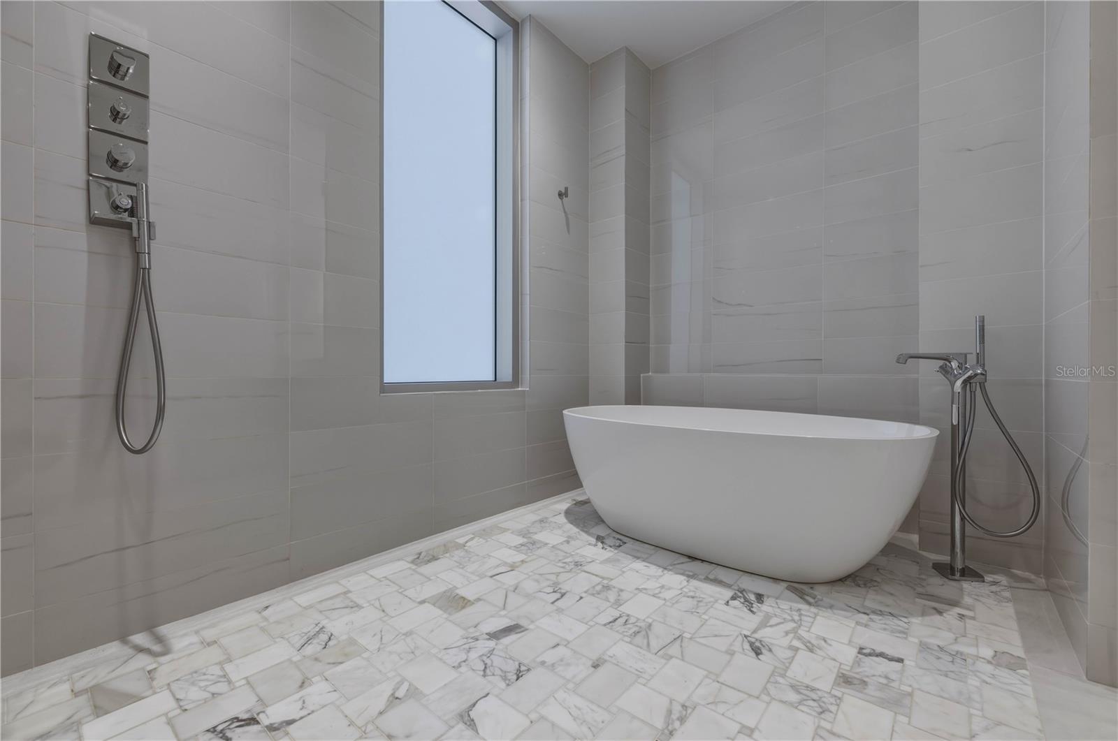 FOUR SEASONS RESORT AND RESIDENCES PUERTO RICO - Residential