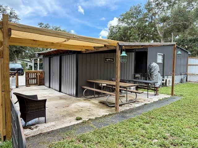 HIDEAWAY - Residential