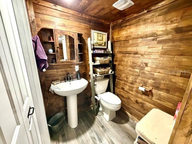 HIDEAWAY - Residential