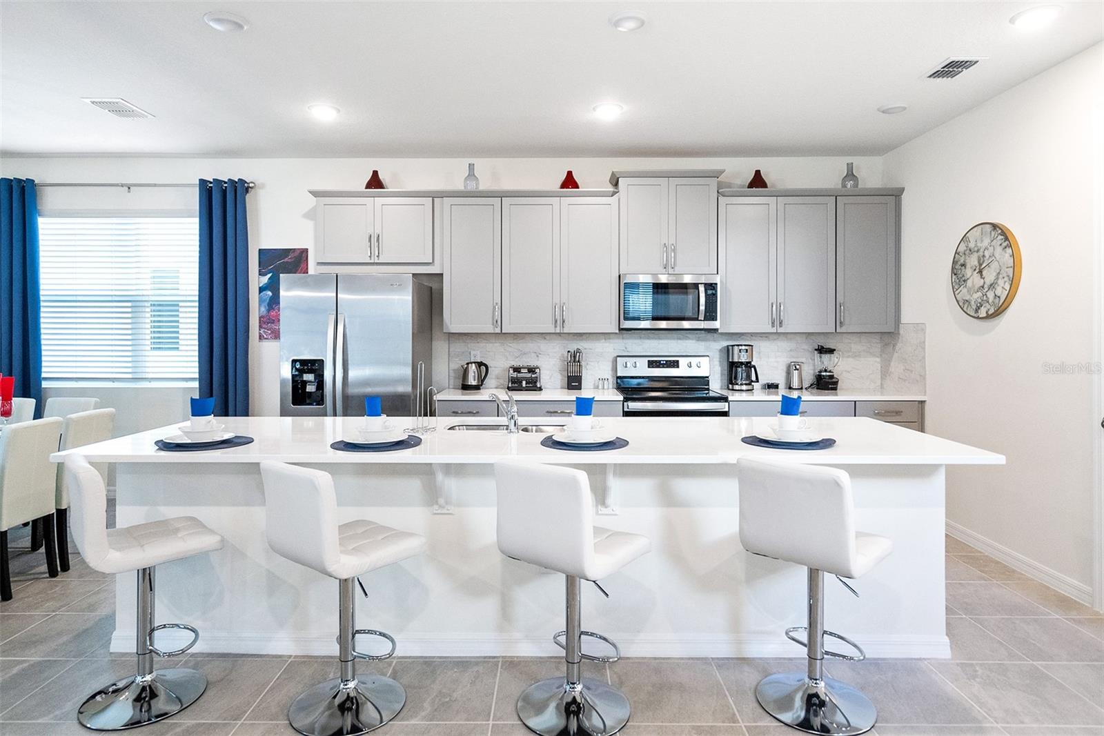 SOLARA RESORT VACATION VILLAS REP - Residential