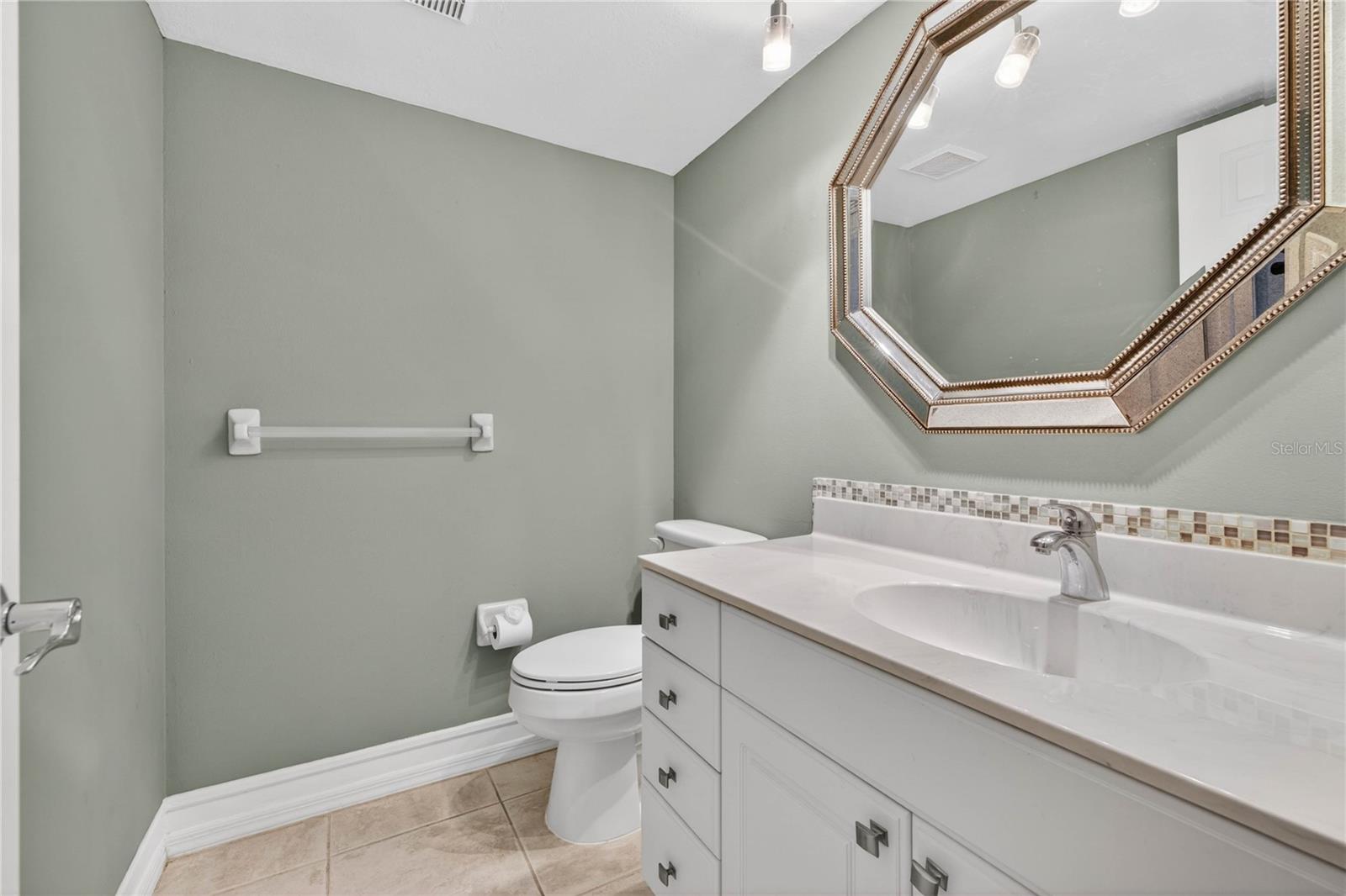 LINKS THE CONDO - Residential