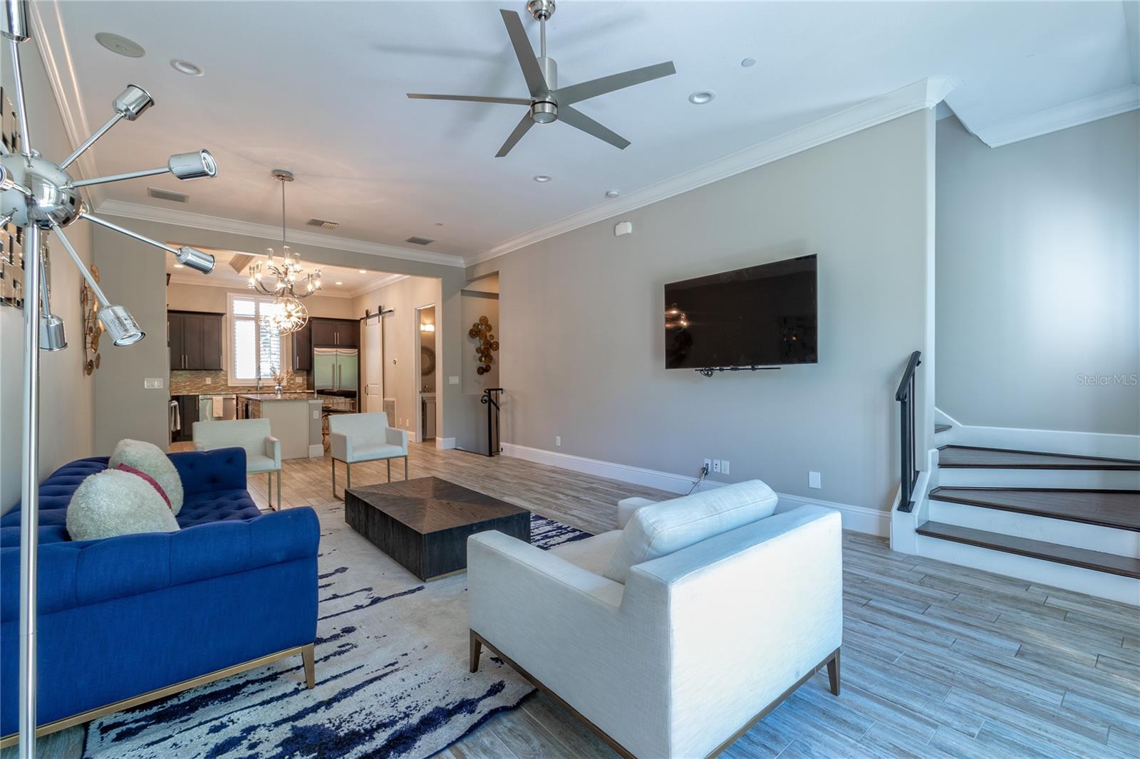BROWNSTONES/THORNTON PARK - Residential Lease