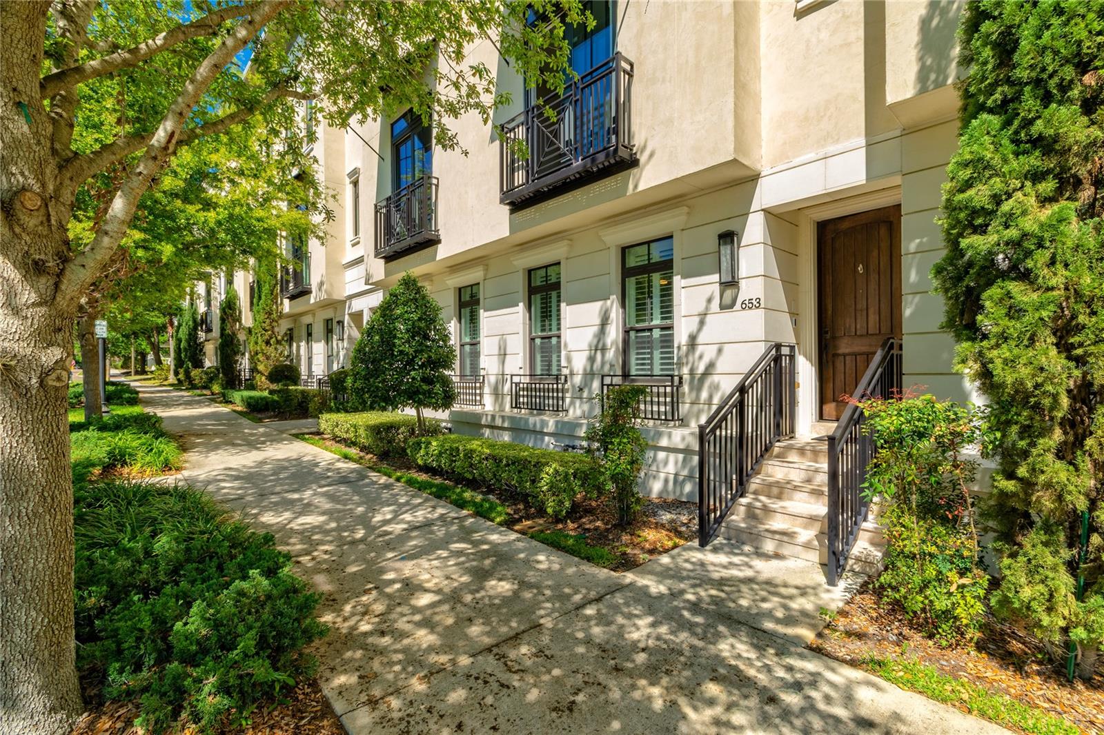 Stunning Townhouse Near Thornton Park, Luxury Living.Welcome to 653 E Jackson St, an elegant and beautifully designed townhouse in the heart of Orlando. Just steps from Thornton Park, Lake Eola, and the city’s top dining and nightlife, this home offers the perfect blend of luxury and convenience. Featuring gorgeous hardwood floors throughout, a gourmet kitchen with quartz countertops, and an open floor plan ideal for entertaining, this residence exudes sophistication and comfort.Designed for those who appreciate style and modern living, this home provides a seamless flow between spacious living areas, creating a warm and inviting atmosphere. The prime location offers easy access to Orlando Health, the Dr. Phillips Center for the Performing Arts, the Kia Center, and major highways, making commuting effortless. Don’t miss the opportunity to lease this exceptional townhouse in one of Orlando’s most vibrant neighborhoods. Schedule a tour today and experience upscale city living at its finest!