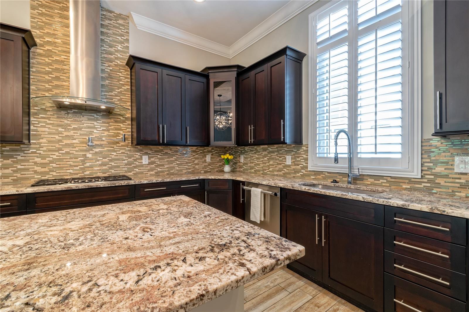 BROWNSTONES/THORNTON PARK - Residential Lease