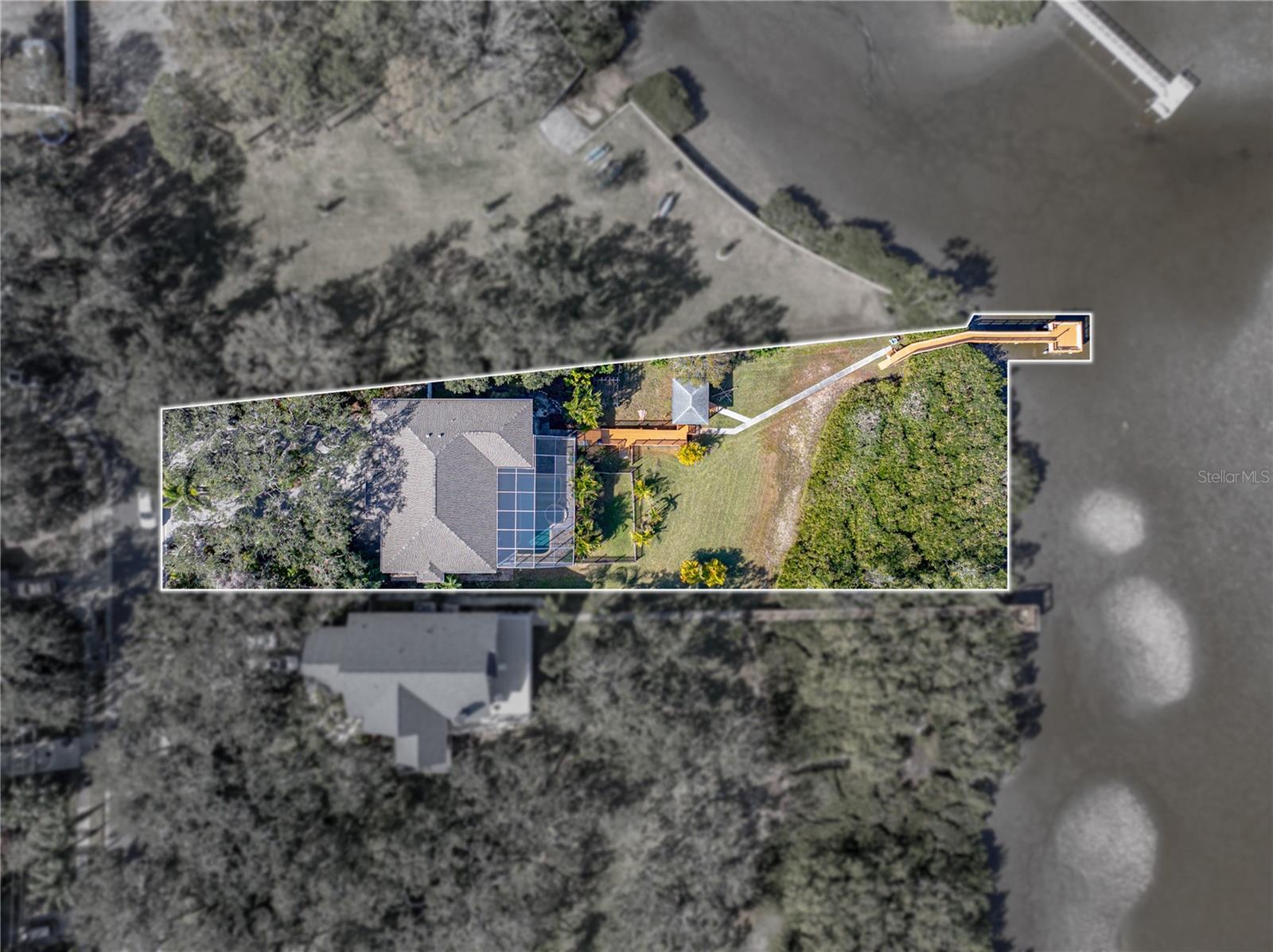 BAYFRONT MANOR - Residential