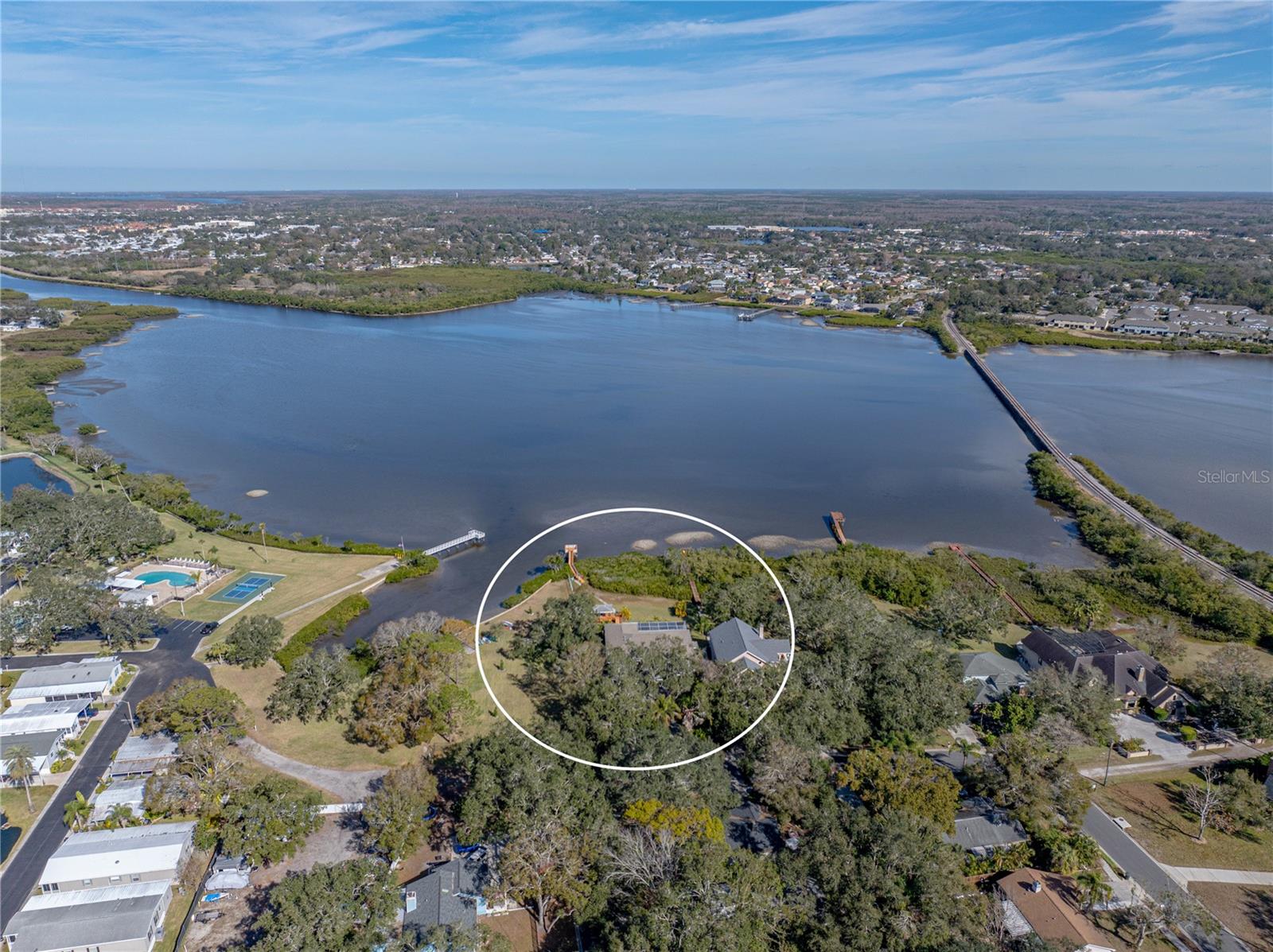 BAYFRONT MANOR - Residential