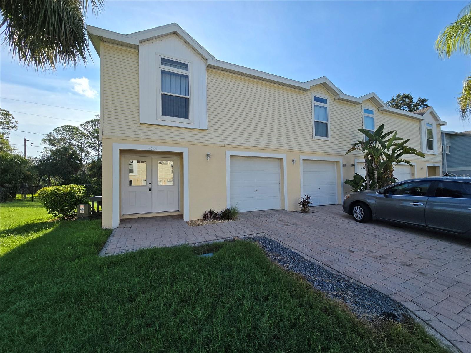 INDIAN TRACE - Residential
