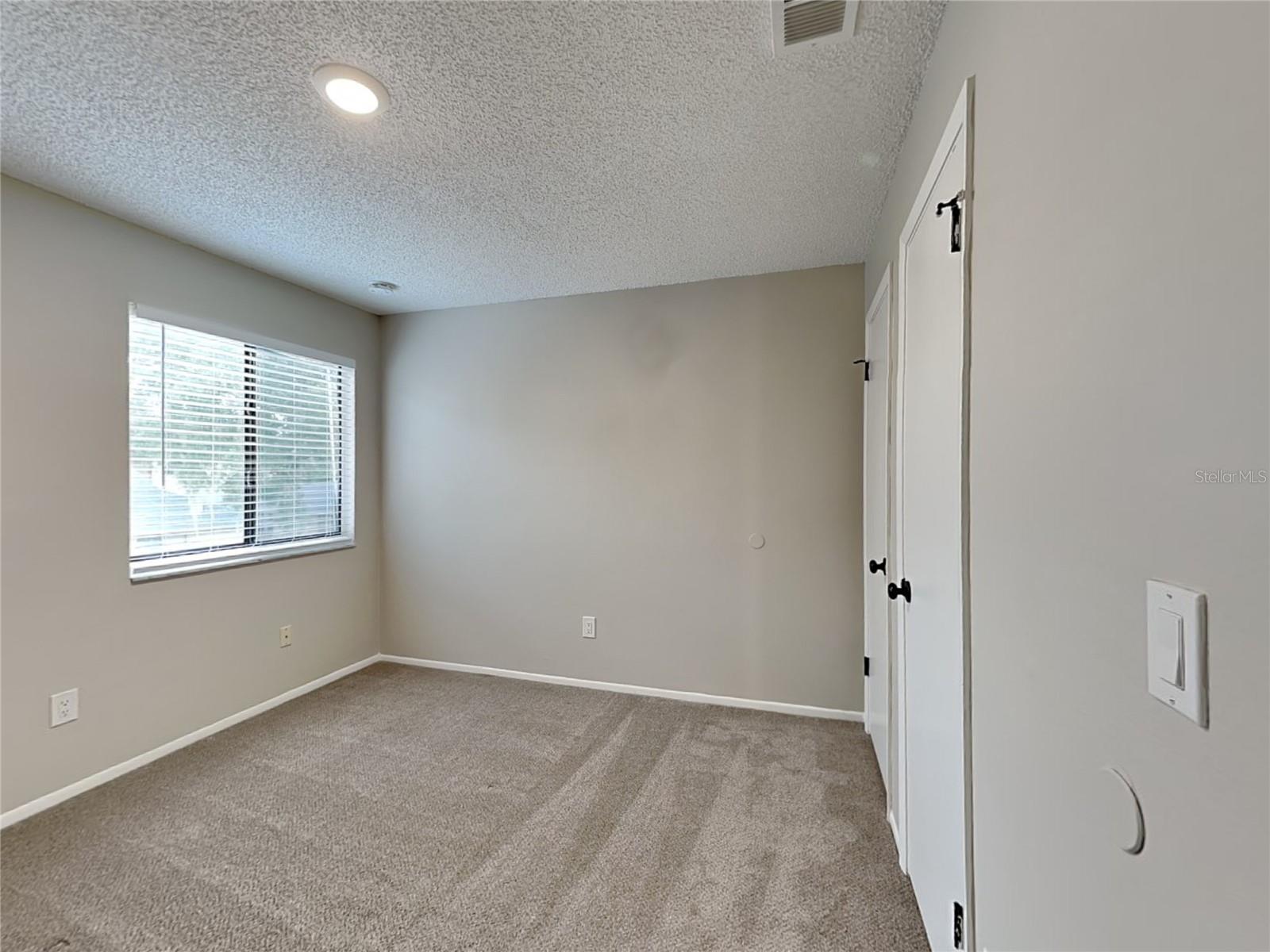 LAKEWOOD AT THE CROSSINGS UNIT 2 - Residential Lease