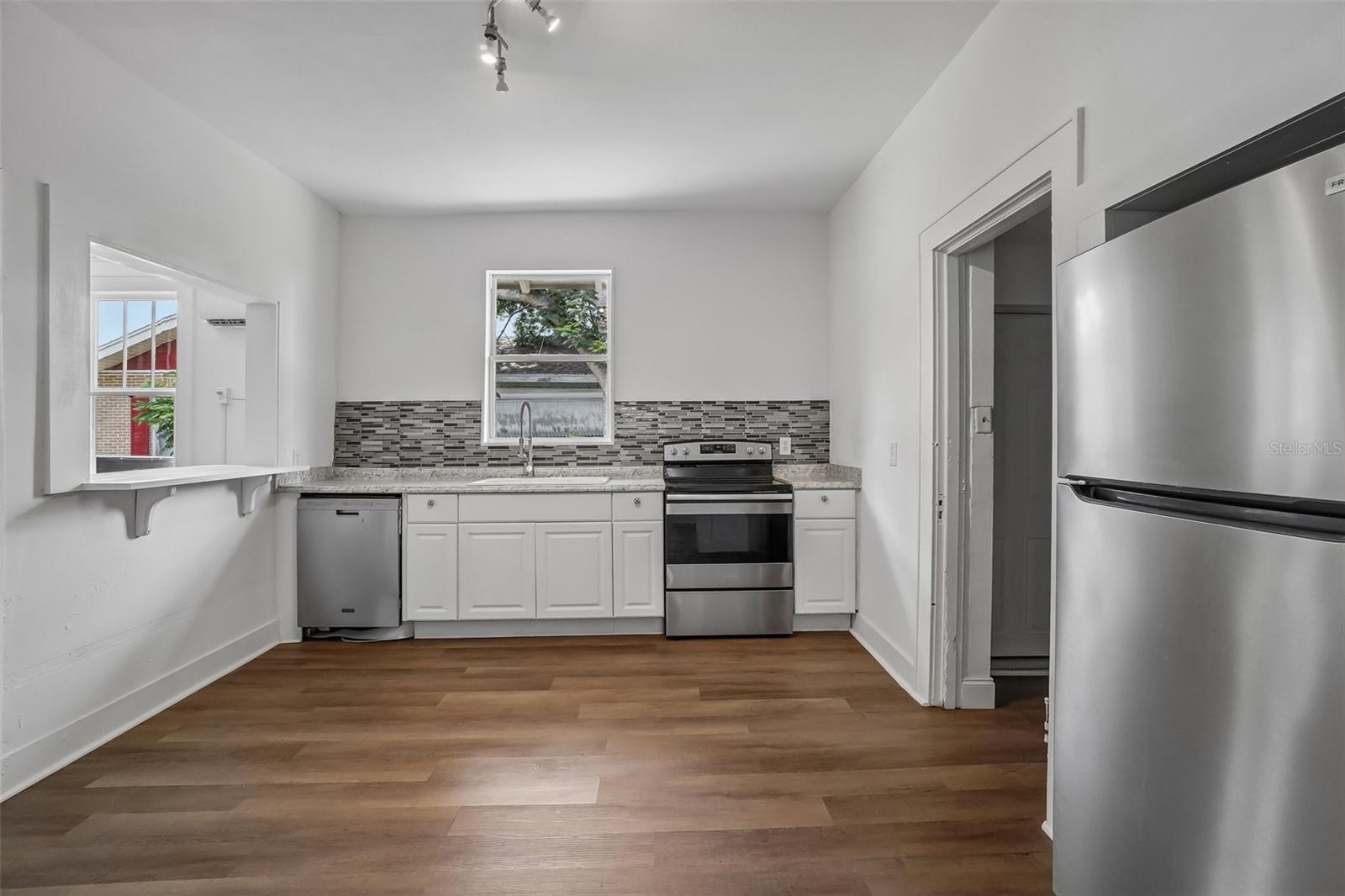 SHORE ACRES - Residential