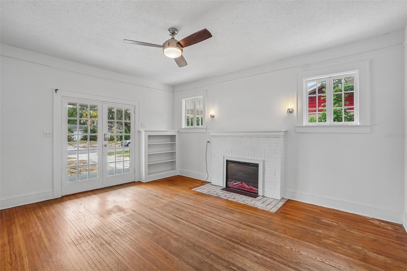 SHORE ACRES - Residential