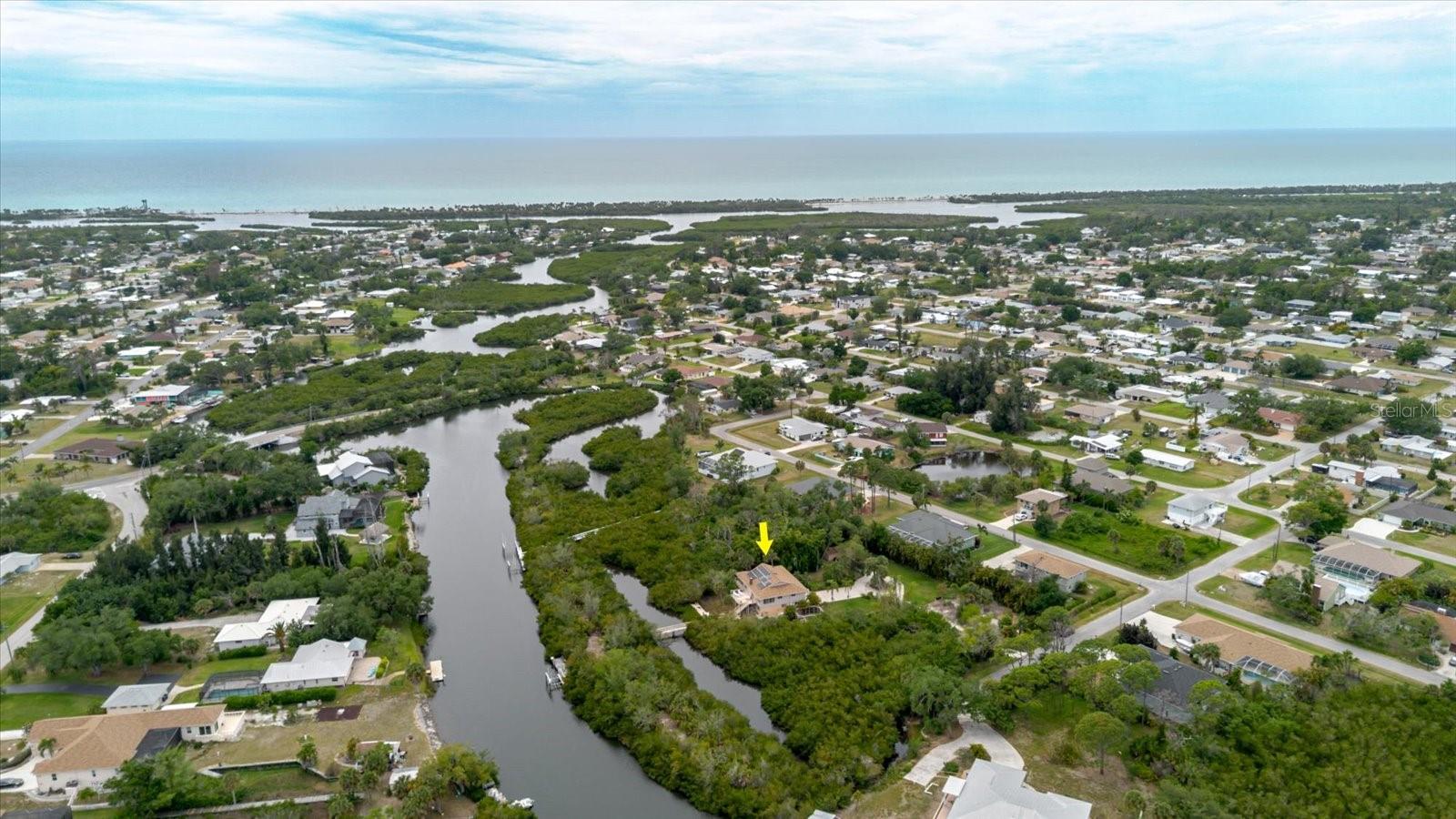 SOUTH VENICE - Residential