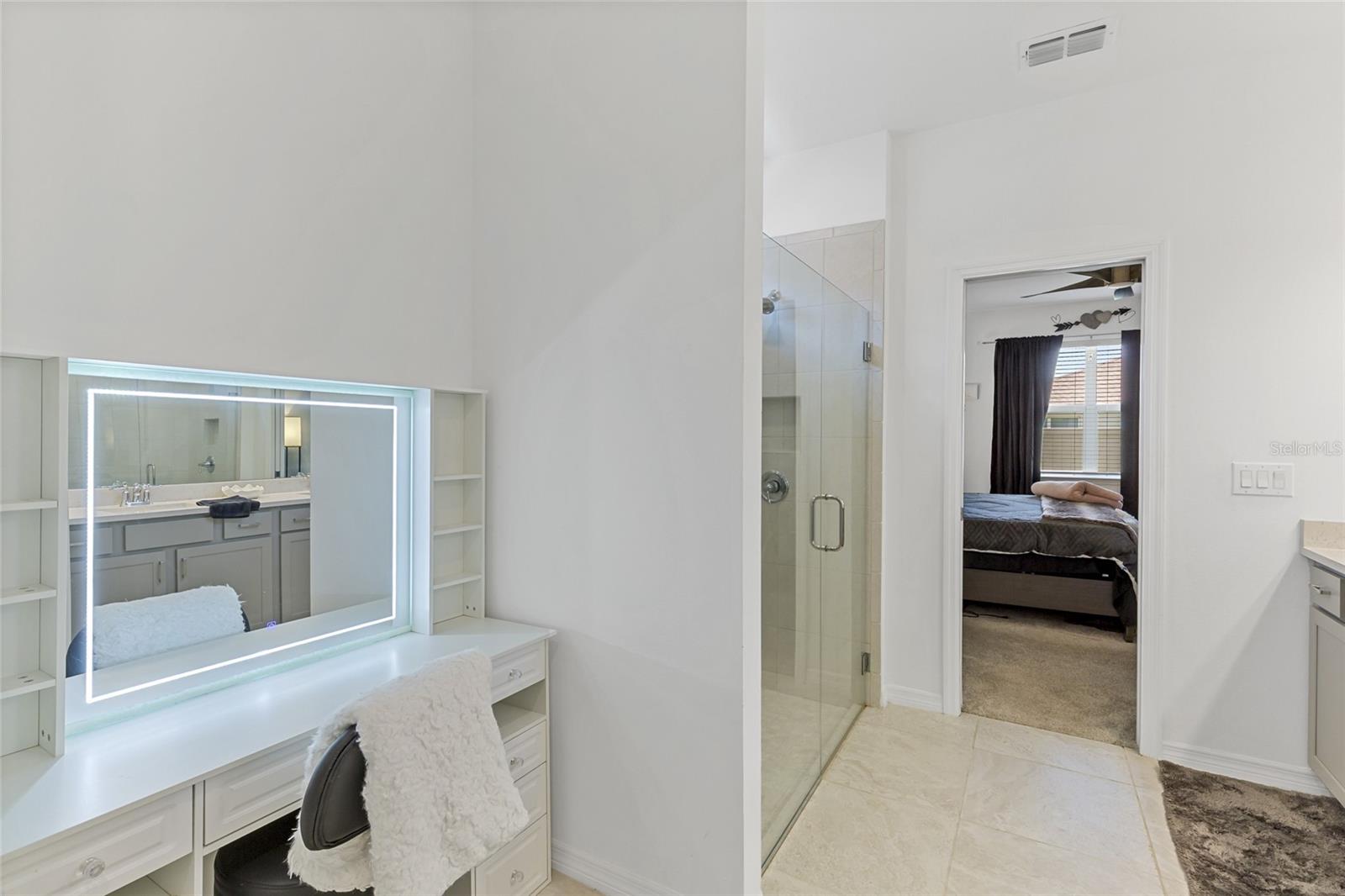 BREAKWATER - Residential