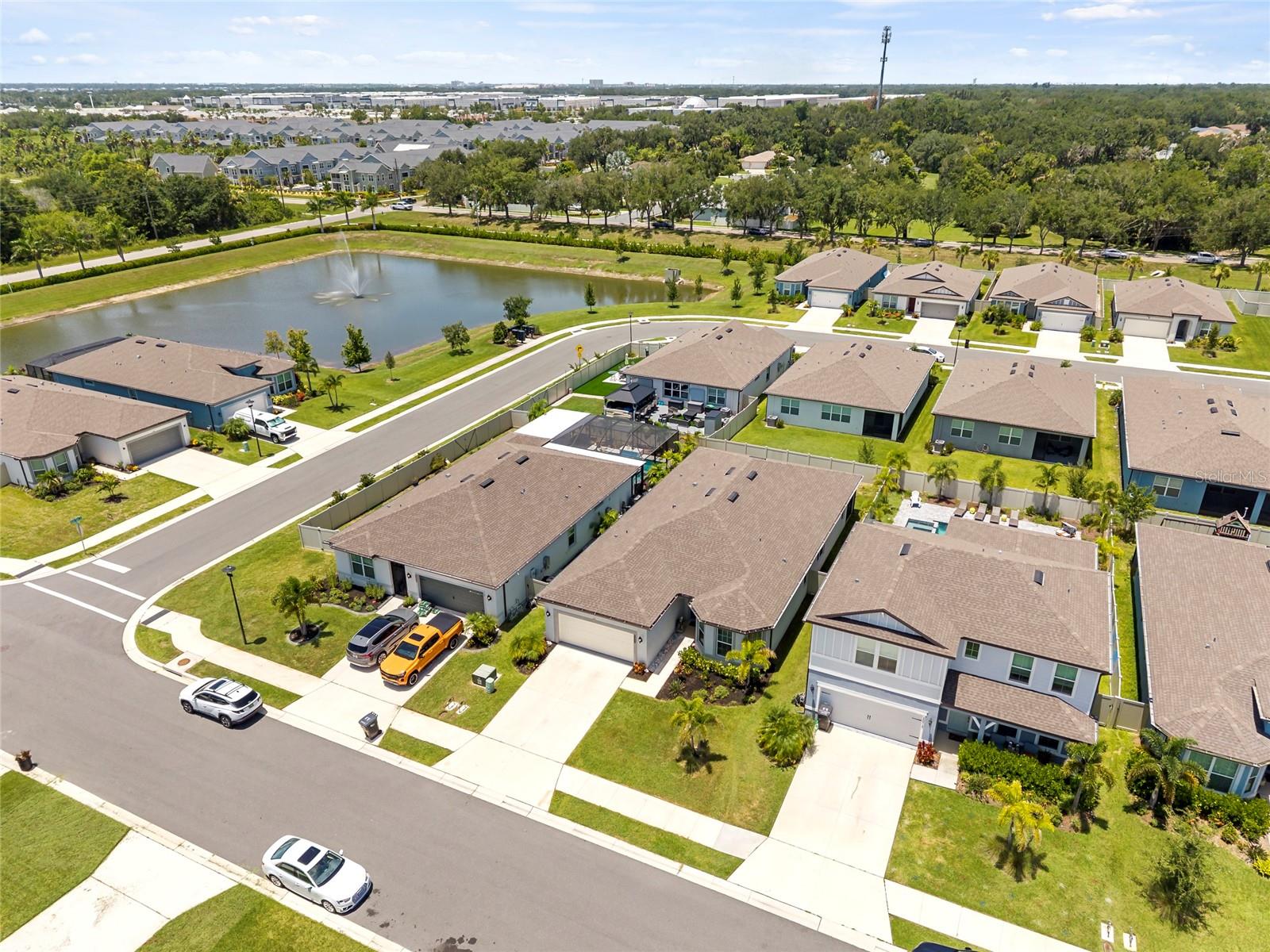 BREAKWATER - Residential