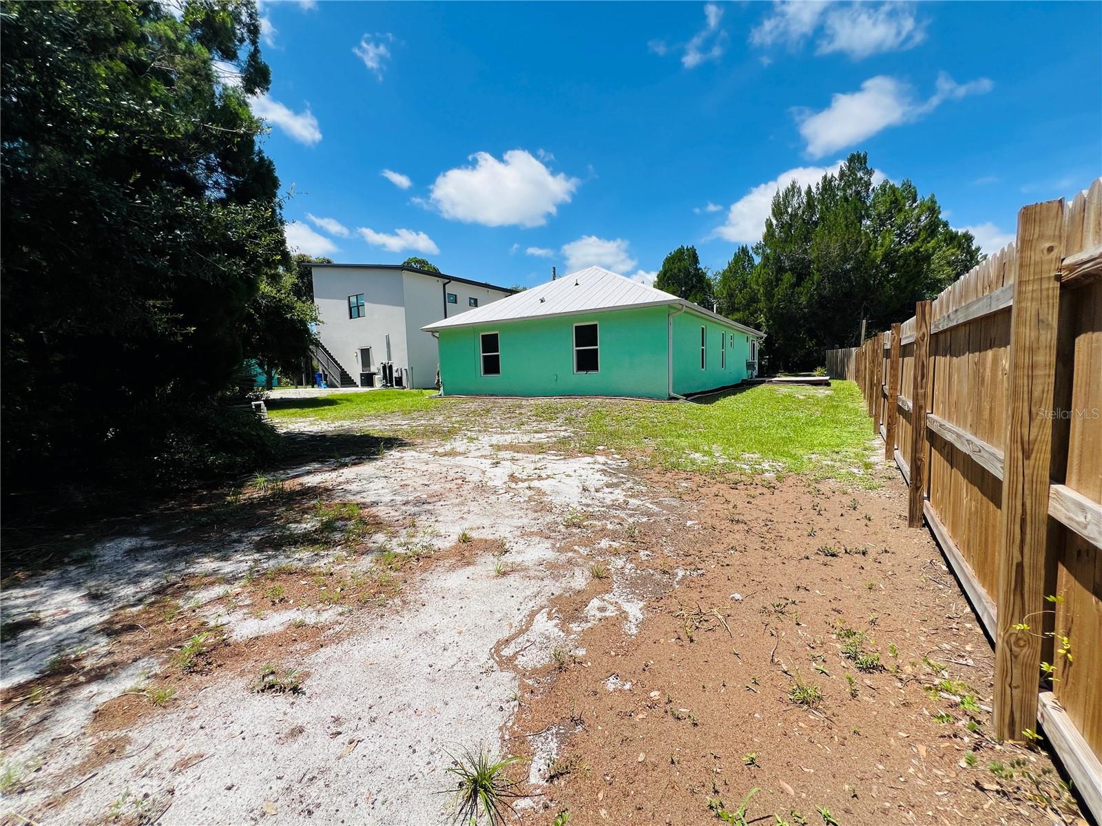 TOWNSITE OF ROSELAND - Residential