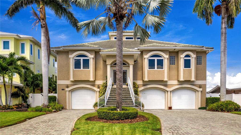 CAPRI ISLE - Residential