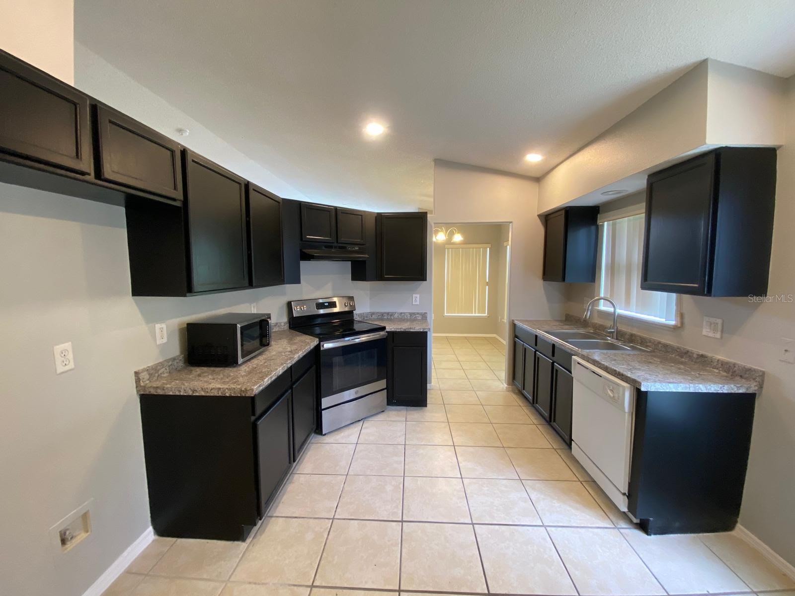 PEBBLE CREEK PH 1 - Residential Lease