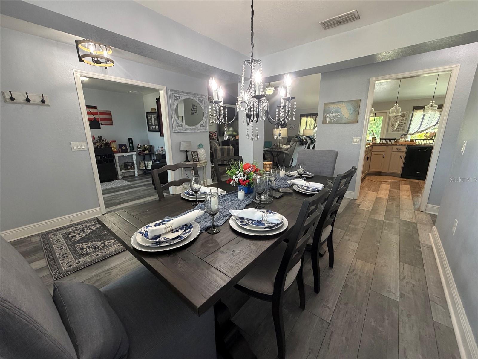 EAGLE CREST - Residential