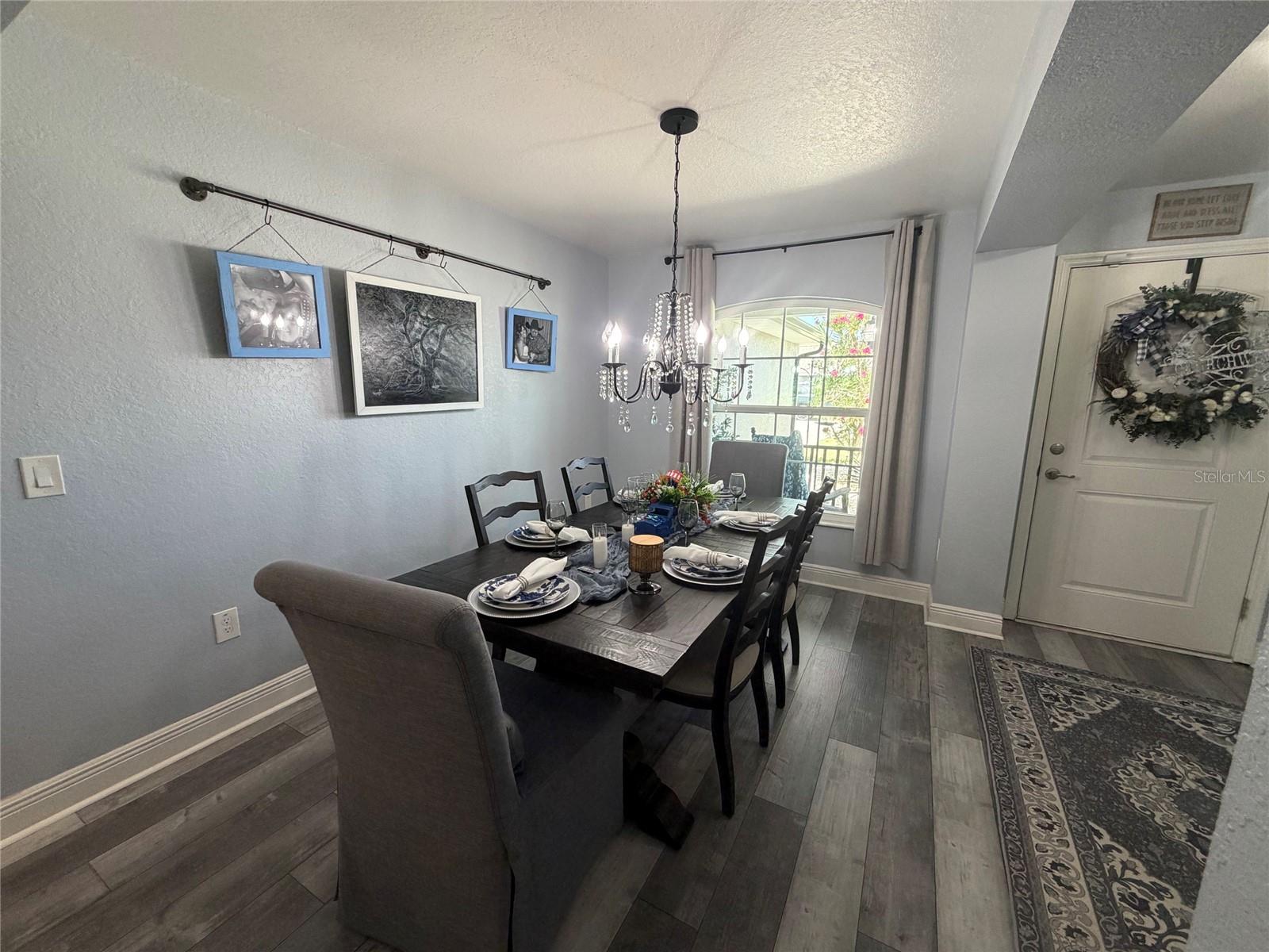 EAGLE CREST - Residential