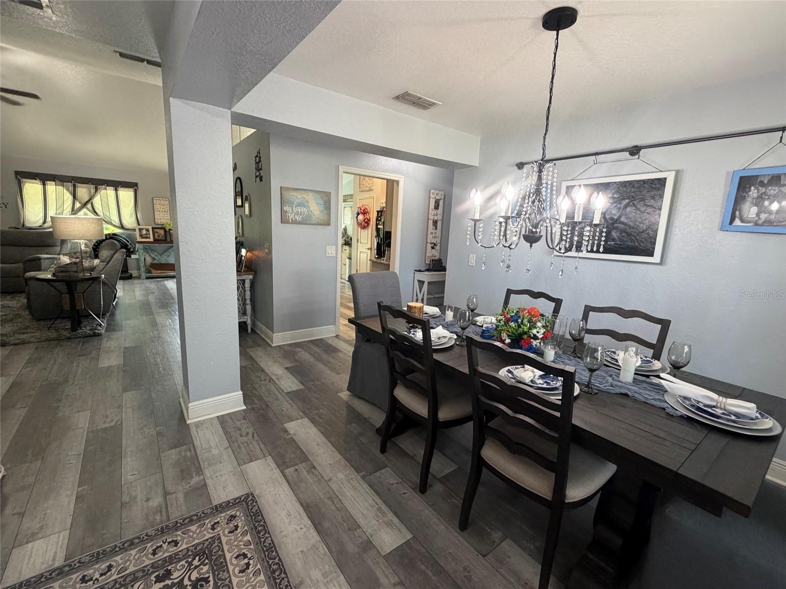 EAGLE CREST - Residential