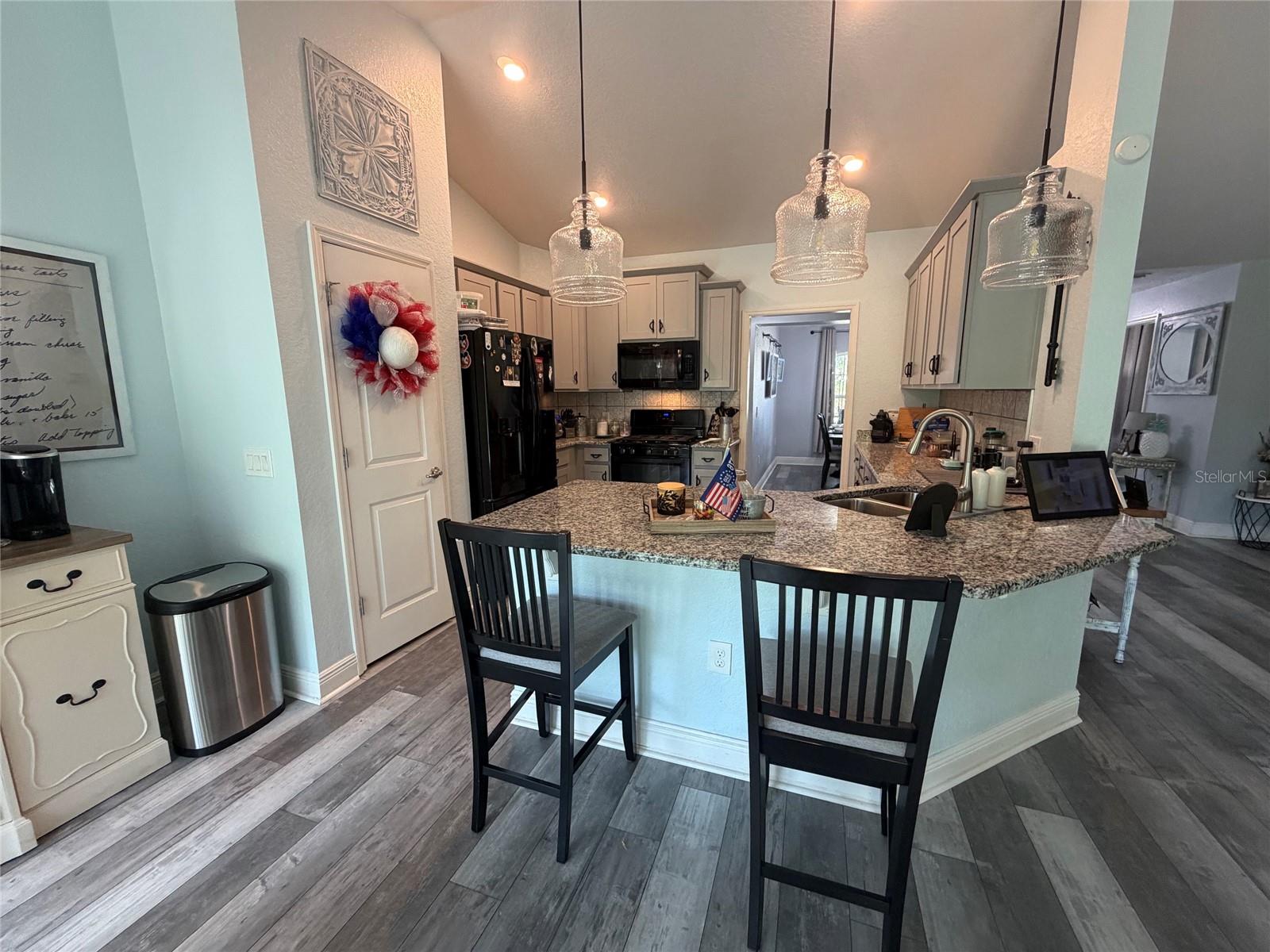 EAGLE CREST - Residential