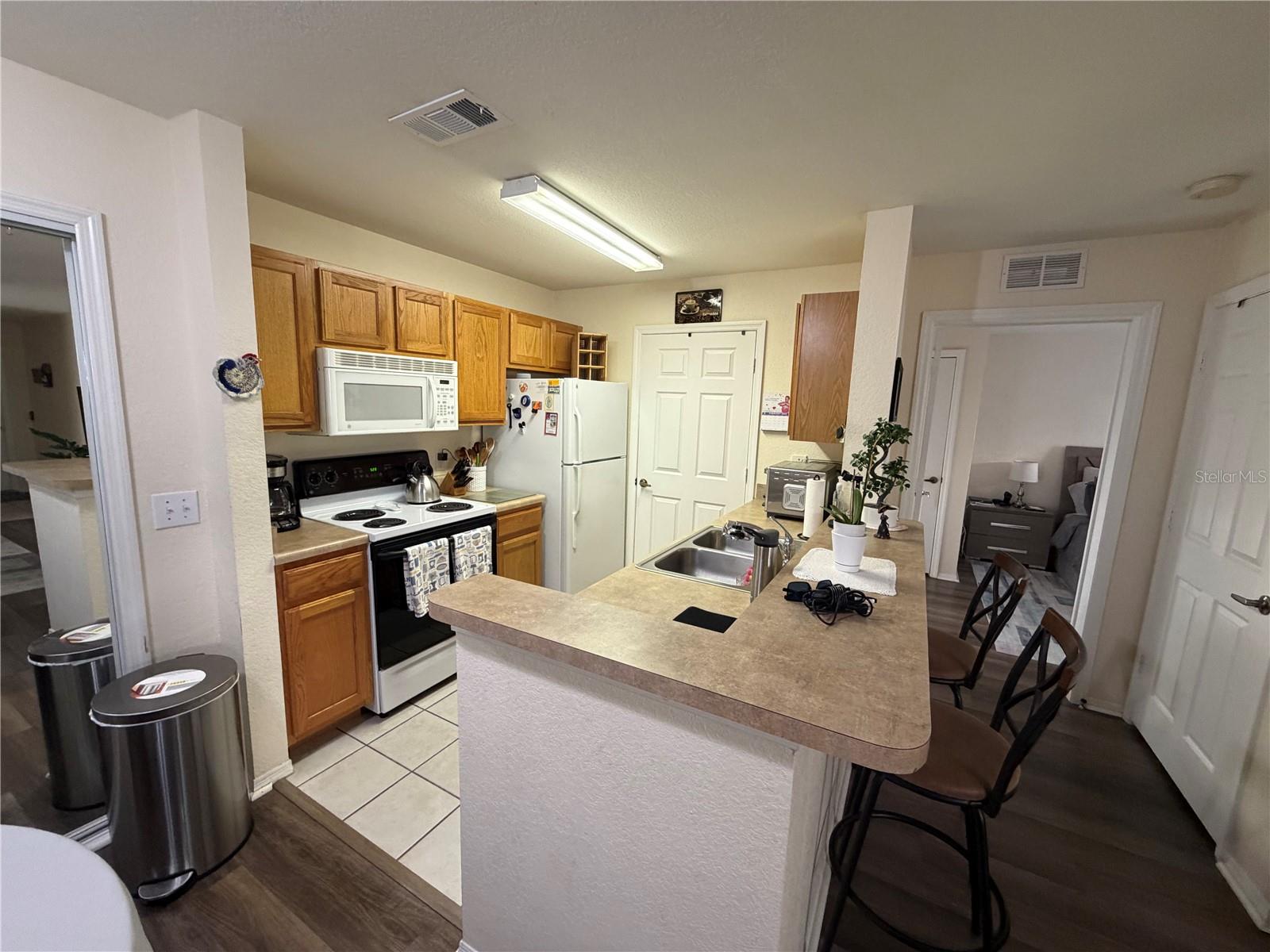BAY POINTE AT CORTEZ PH 2-6 - Residential