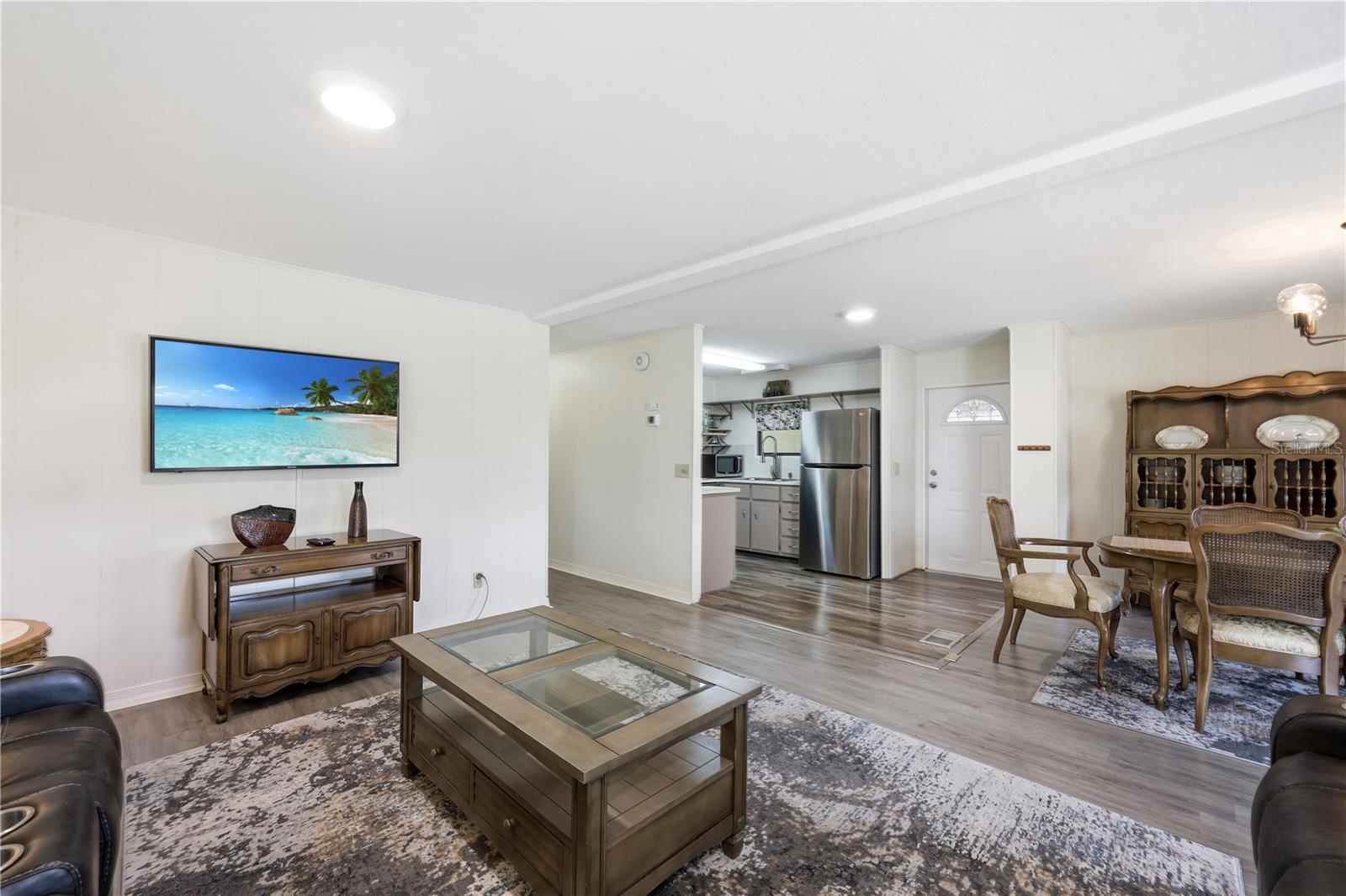 MAPLE LEAF ESTATES - Residential