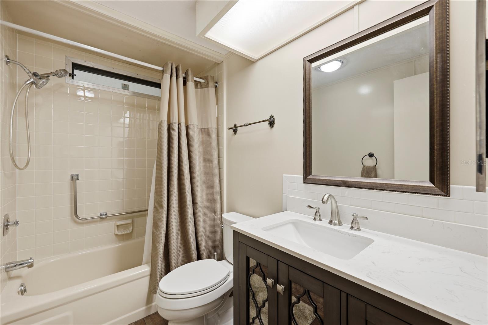 MAPLE LEAF ESTATES - Residential