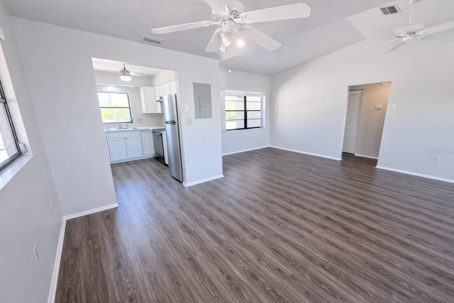 WYCHEWOOD SHORES - Residential Income