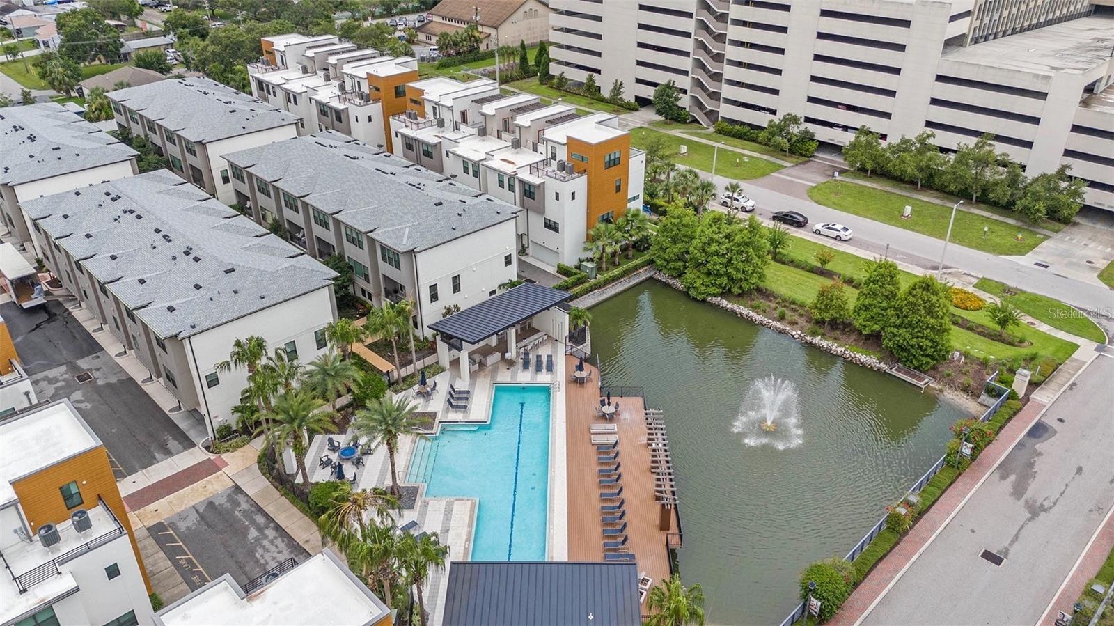 WESTSHORE VILLAGE TWNHMS - Residential