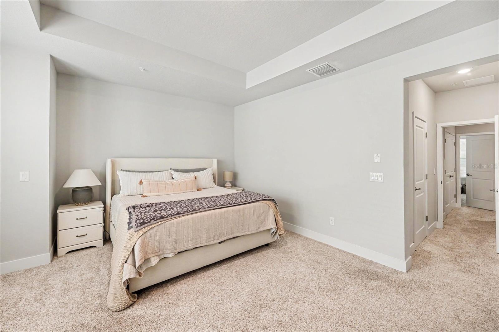 WESTSHORE VILLAGE TWNHMS - Residential