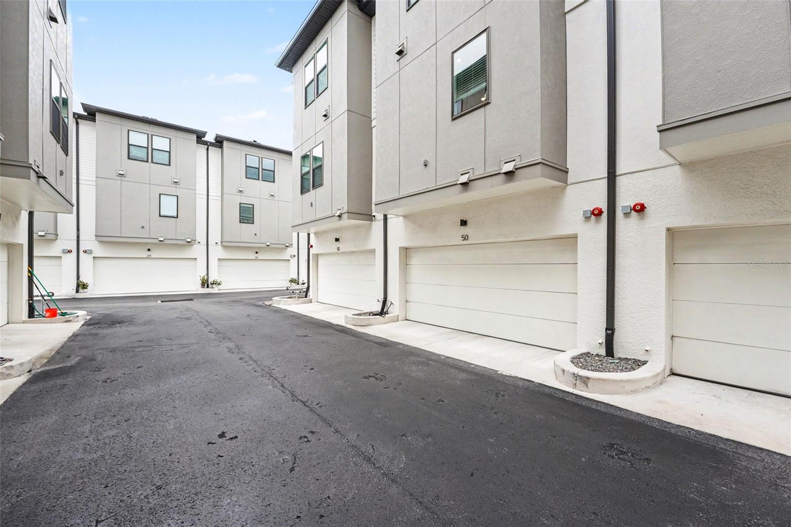 WESTSHORE VILLAGE TWNHMS - Residential