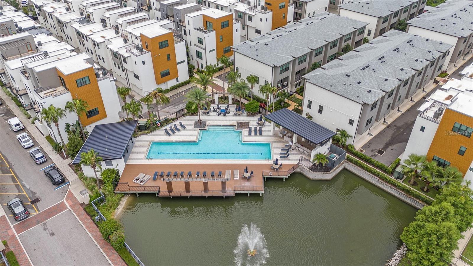 WESTSHORE VILLAGE TWNHMS - Residential