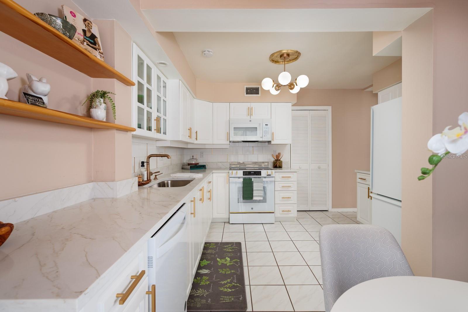 CARROLLWOOD VILLAGE FAIRWAY TO - Residential Lease