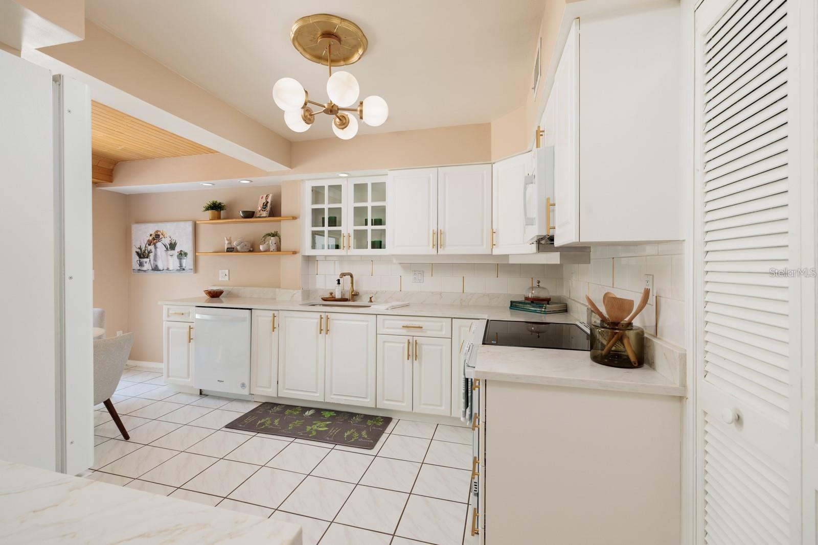 CARROLLWOOD VILLAGE FAIRWAY TO - Residential Lease