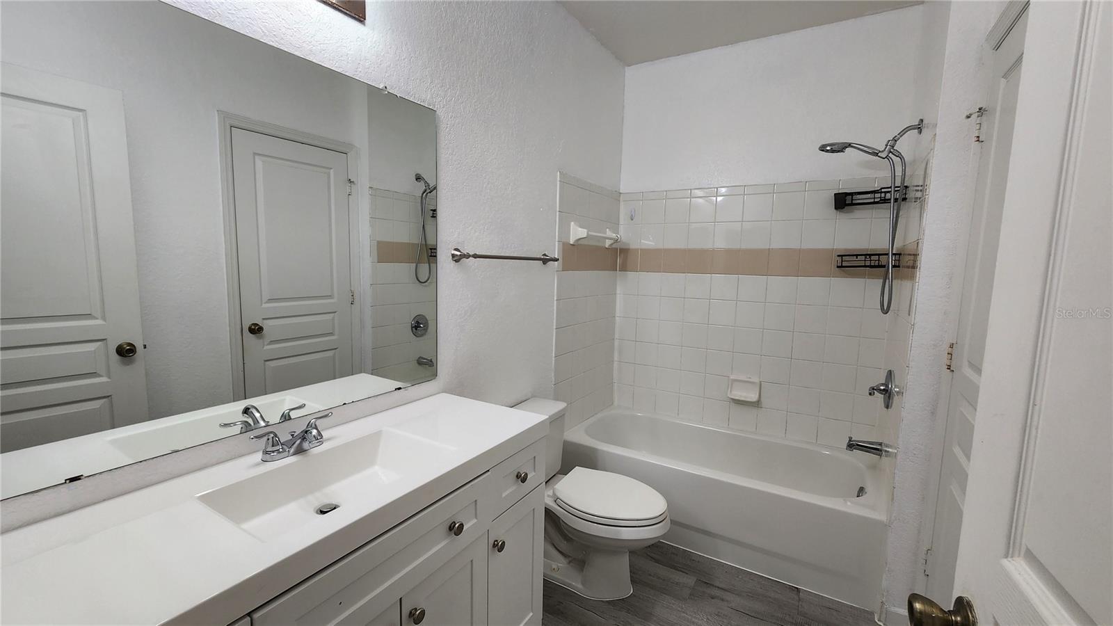 JADE AT TAMPA PALMS A CONDOMIN - Residential