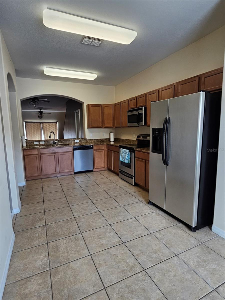 AUTUMNWOOD GROVE - Residential