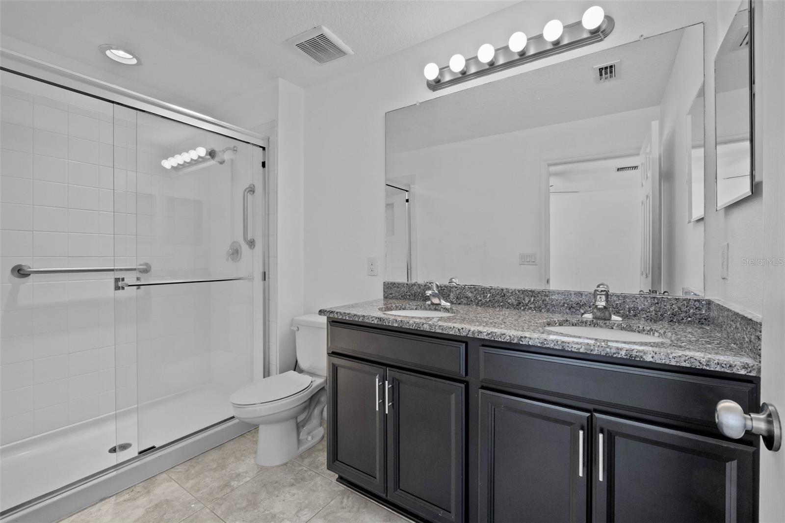 OAK CRK PRCL 8 PH II - Residential