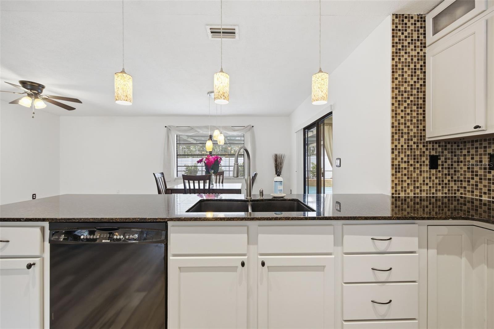 COUNTRY VILLAS - Residential
