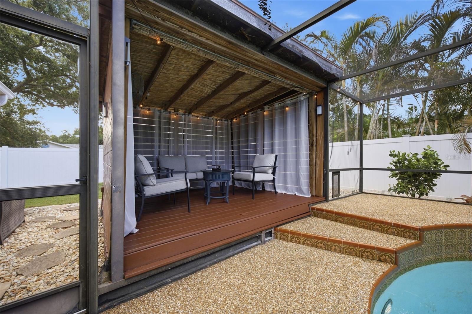COUNTRY VILLAS - Residential