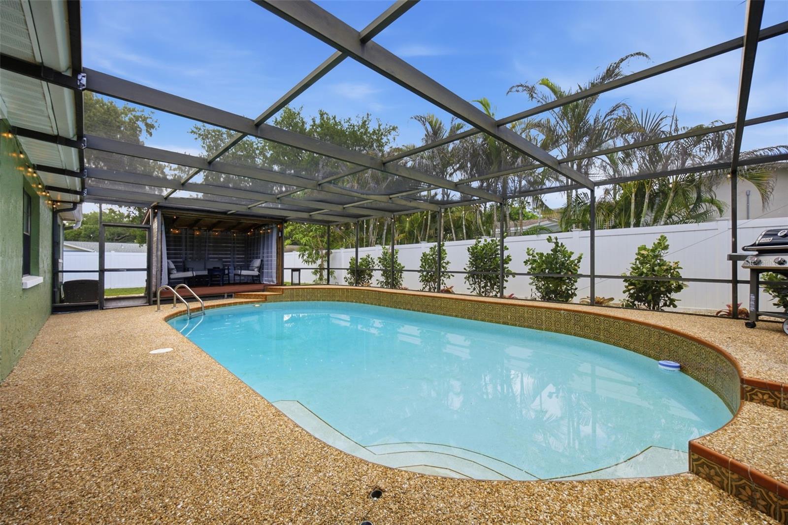 COUNTRY VILLAS - Residential