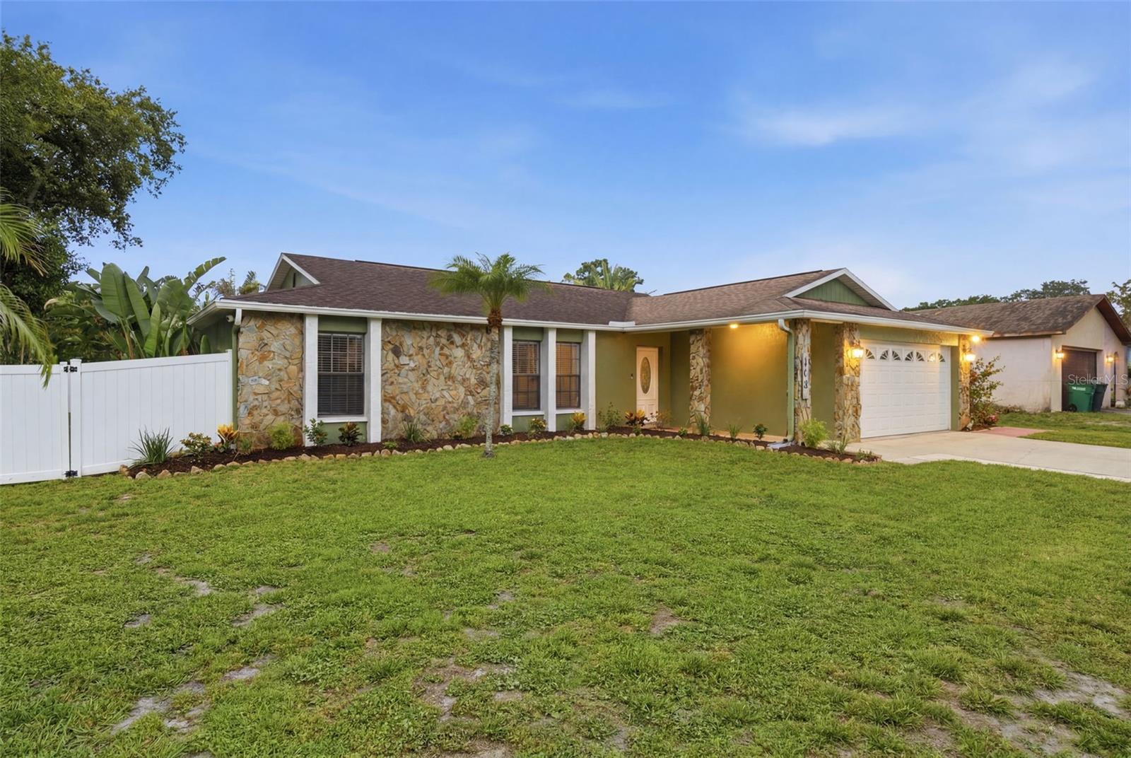 COUNTRY VILLAS - Residential