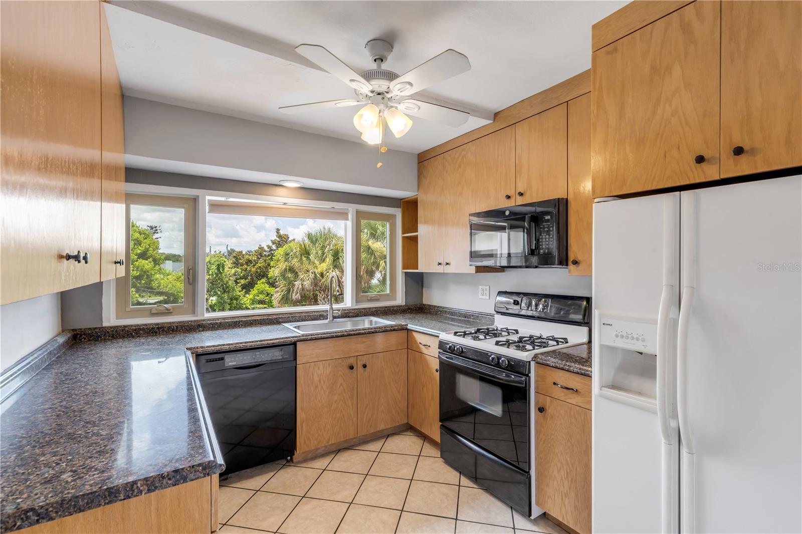 OCEAN DUNES - Residential
