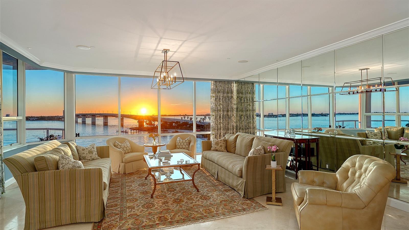 THE PHOENIX - Residential